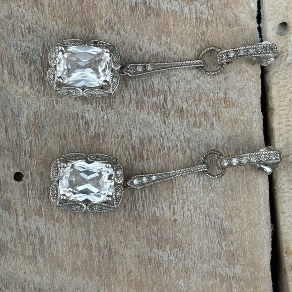 White Sapphires Set Into a 925 Sterling Silver Drop Earring Set. Items 355 - Picture 3 of 5
